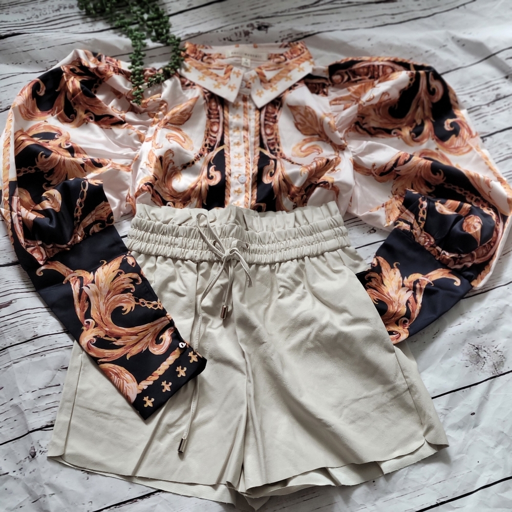Zenana Faux leather shorts